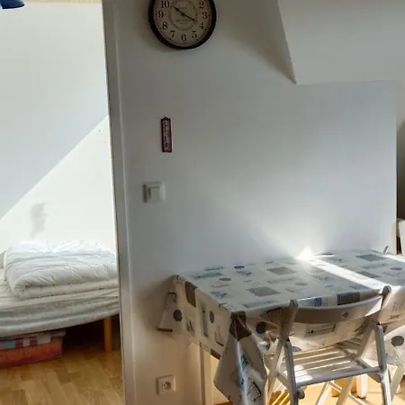 Bel T2 150m Et Tous Commerces Daire