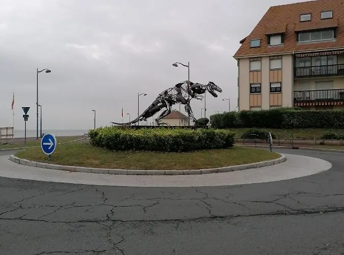 Apartment Bel T2 150m Et Tous Commerces *